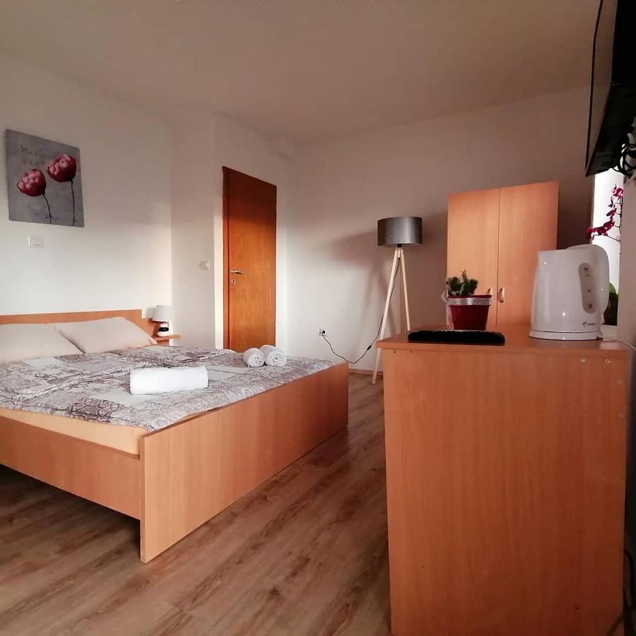 Villa Pegasus Pestani Охрид Екстериор снимка