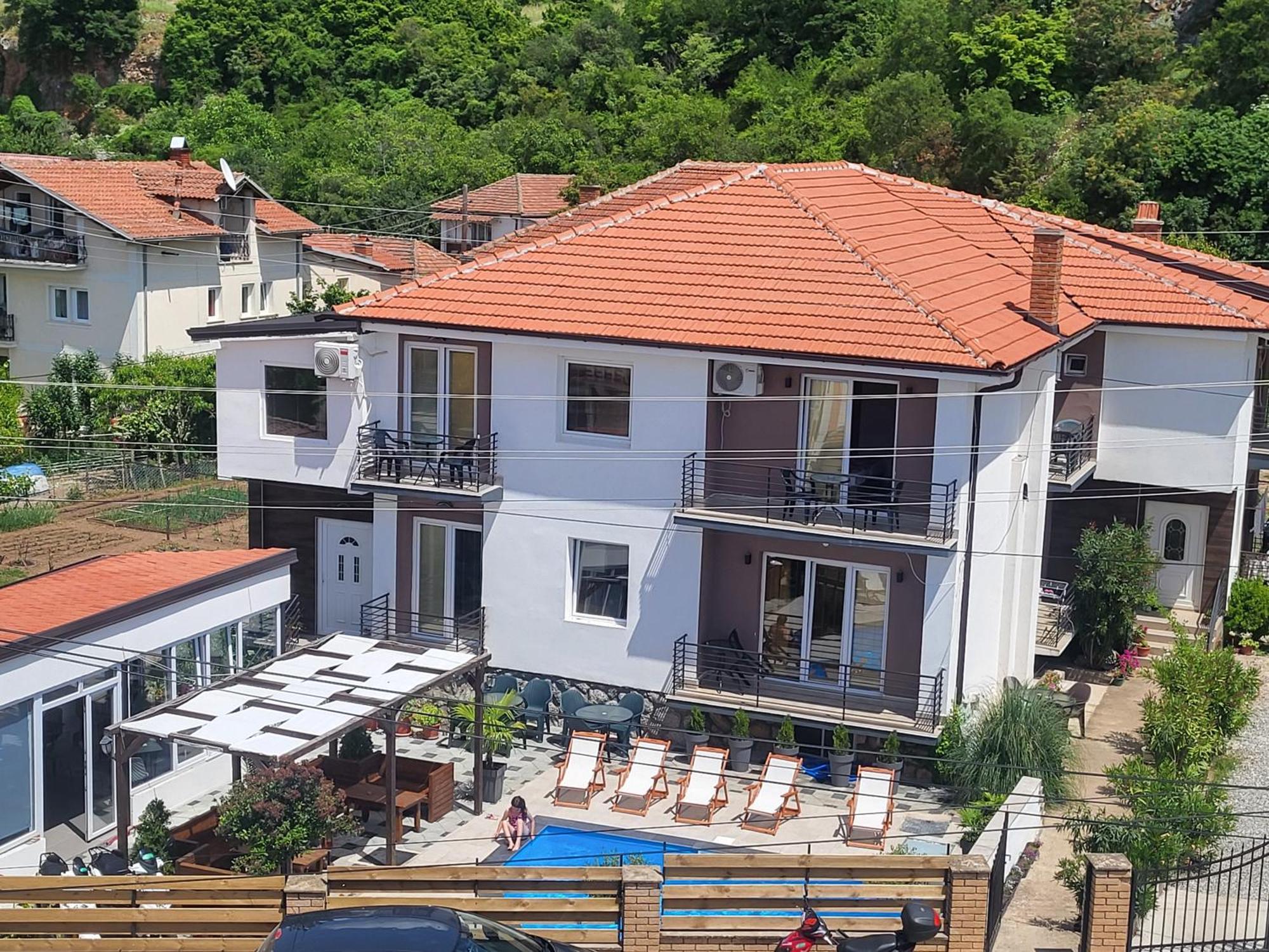 Villa Pegasus Pestani Охрид Екстериор снимка